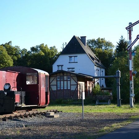 "Alter Bahnhof" Schalkenmehren Apartment Luaran gambar