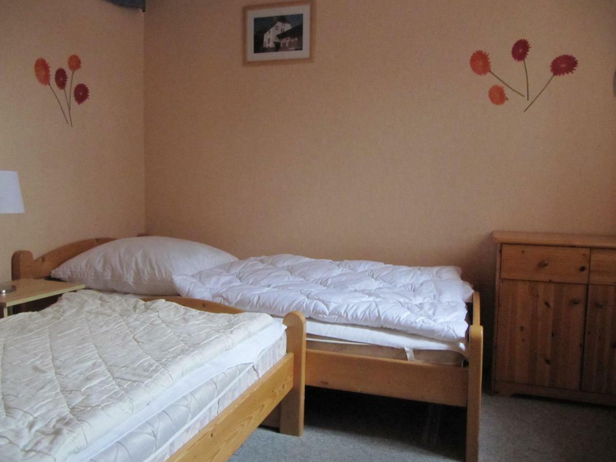 "Alter Bahnhof" Schalkenmehren Apartment Luaran gambar